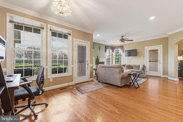 400 BEALL AVE, Luray, VA 22835