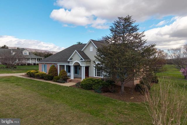 400 BEALL AVE, Luray, VA 22835