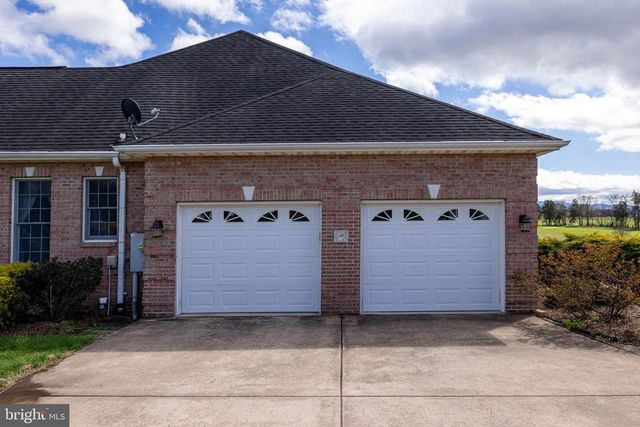 400 BEALL AVE, Luray, VA 22835