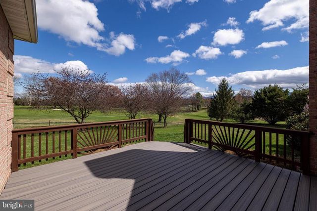 400 BEALL AVE, Luray, VA 22835