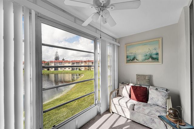 8880 Sunrise Lakes Blvd 209, Sunrise, FL 33322