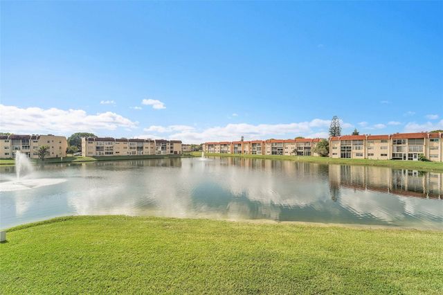8880 Sunrise Lakes Blvd 209, Sunrise, FL 33322