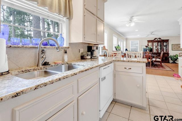 1511 E Tanglewood Drive, Hideaway, TX 75771