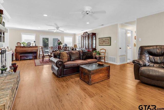 1511 E Tanglewood Drive, Hideaway, TX 75771