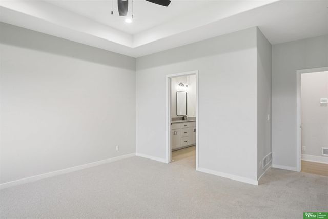 12358 Lake Vista Drive, Papillion, NE 68046