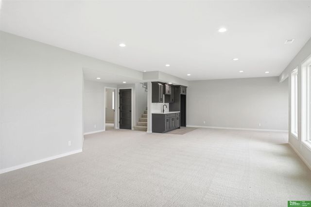 12358 Lake Vista Drive, Papillion, NE 68046