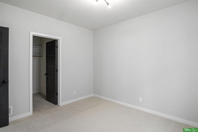 12358 Lake Vista Drive, Papillion, NE 68046