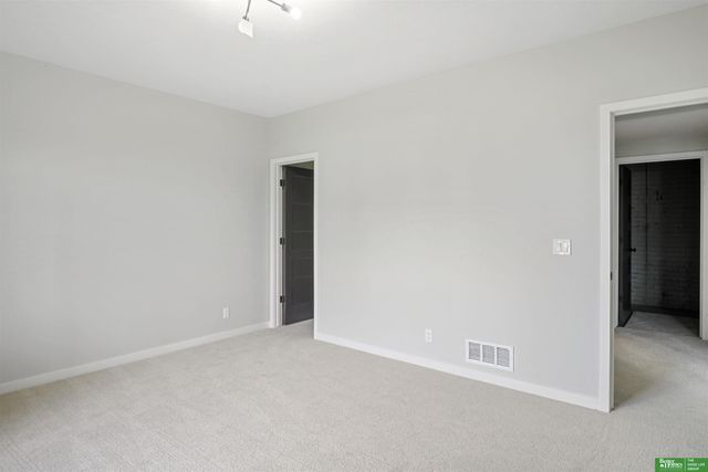 12358 Lake Vista Drive, Papillion, NE 68046