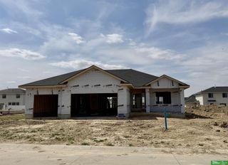 12358 Lake Vista Drive, Papillion, NE 68046