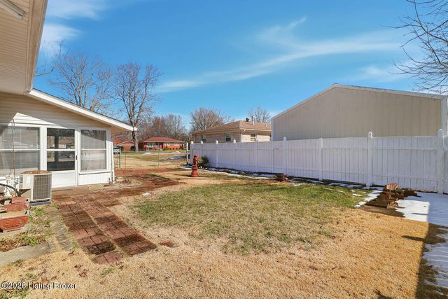 11505 Pierce Way, Louisville, KY 40272