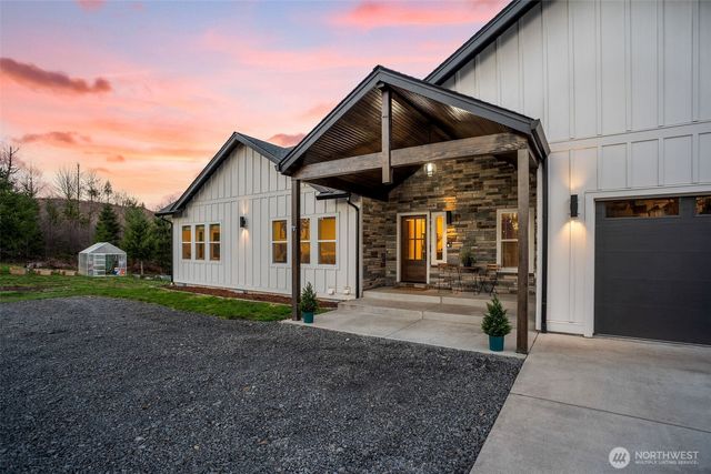 28024 NE 433rd Street, Amboy, WA 98601