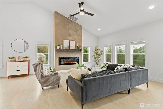 28024 NE 433rd Street, Amboy, WA 98601