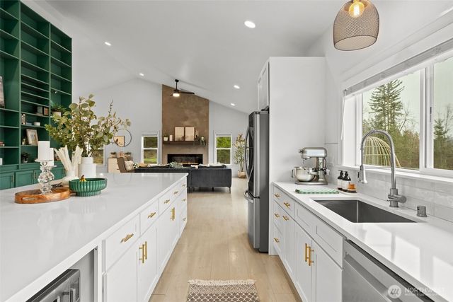 28024 NE 433rd Street, Amboy, WA 98601