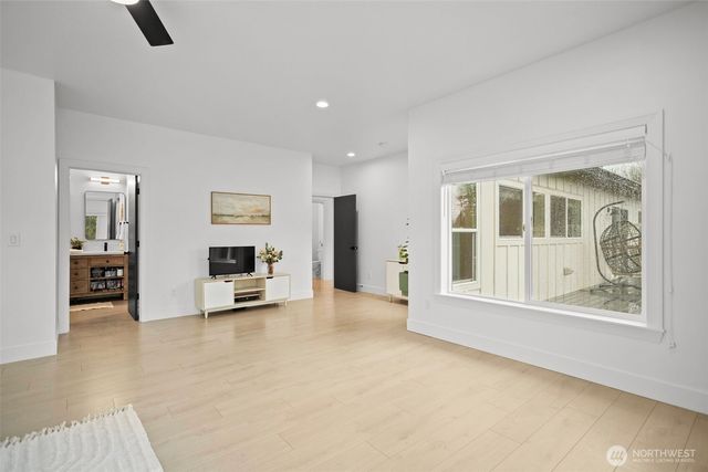 28024 NE 433rd Street, Amboy, WA 98601