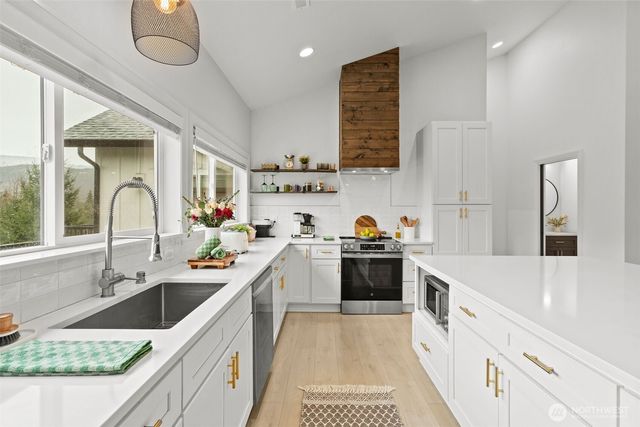 28024 NE 433rd Street, Amboy, WA 98601