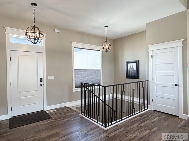 6560 E Crown Crescent, Ammon, ID 83406