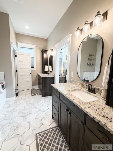 6560 E Crown Crescent, Ammon, ID 83406