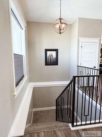 6560 E Crown Crescent, Ammon, ID 83406