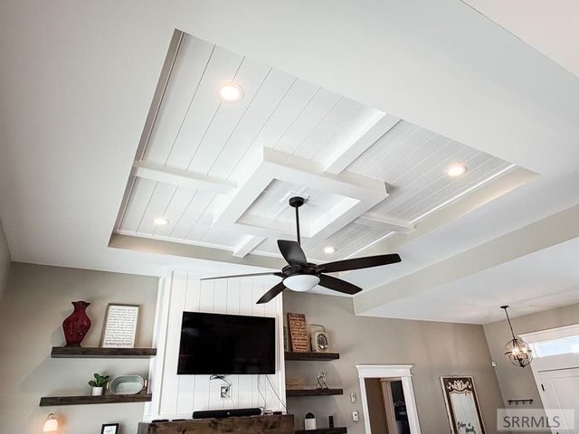 6560 E Crown Crescent, Ammon, ID 83406