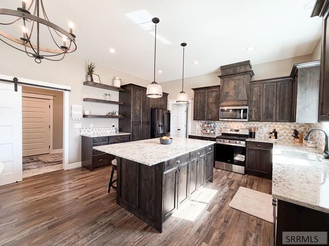 6560 E Crown Crescent, Ammon, ID 83406