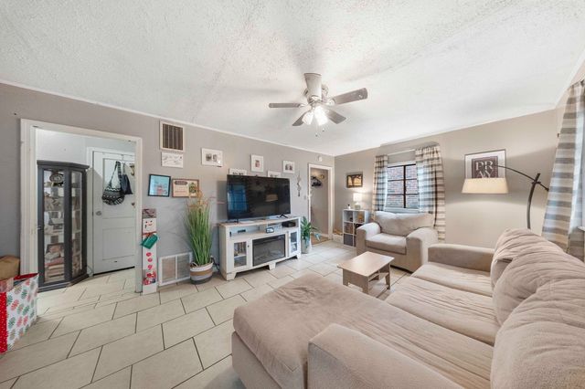 708 5th Street West, Huntington, WV 25701