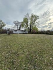 3999 E 100th Street N, Wagoner, OK 74467
