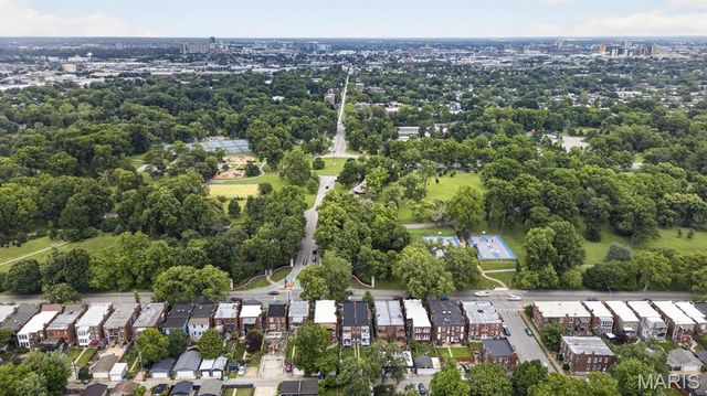 4214 Arsenal Street, St Louis, MO 63116