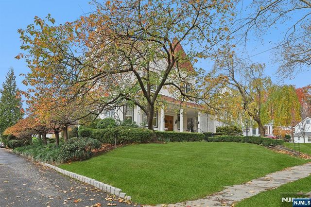 328 Carmita Avenue, Rutherford, NJ 07070