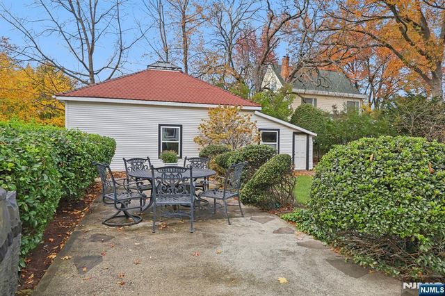 328 Carmita Avenue, Rutherford, NJ 07070