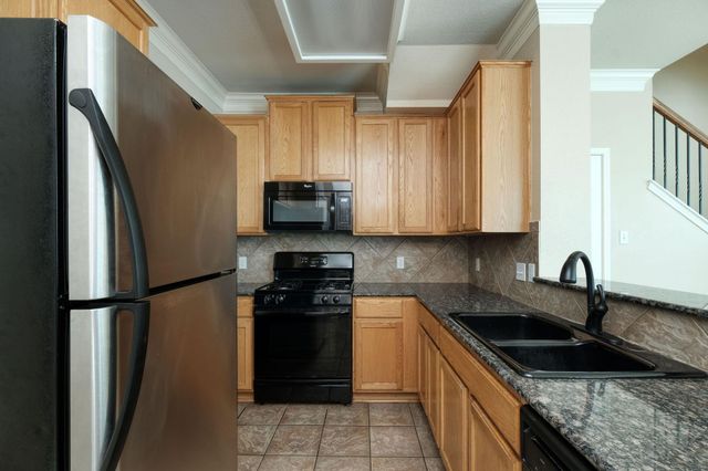 8518 Cahill DR 36, Austin, TX 78729