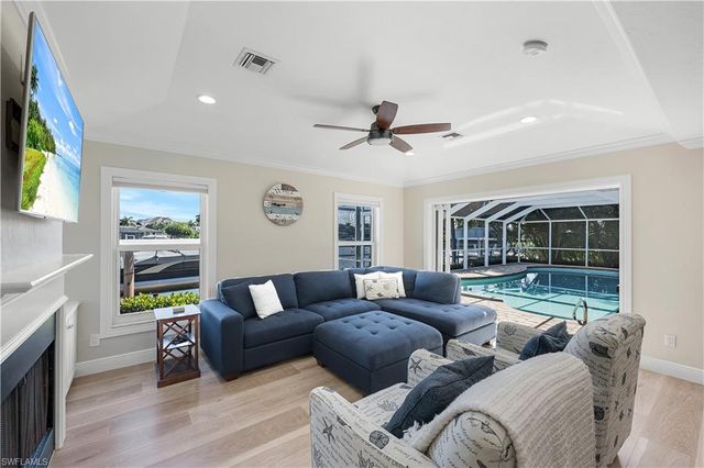 427 Nassau CT, Marco Island, FL 34145