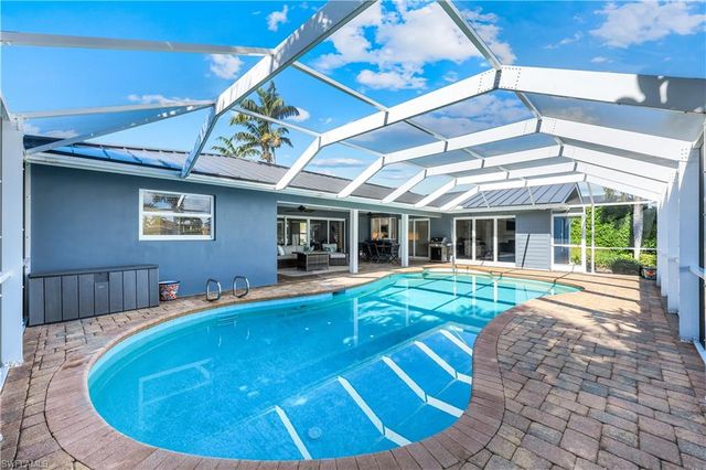 427 Nassau CT, Marco Island, FL 34145