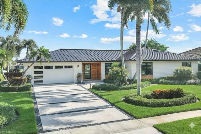 427 Nassau CT, Marco Island, FL 34145