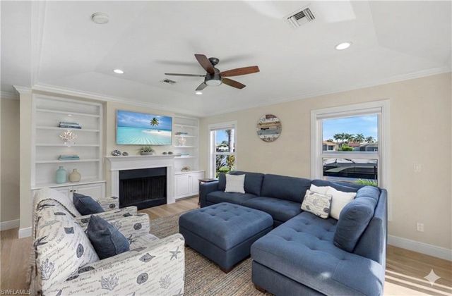 427 Nassau CT, Marco Island, FL 34145