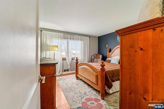 470 Capitol Road, New Milford, NJ 07646