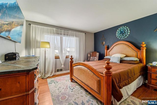 470 Capitol Road, New Milford, NJ 07646