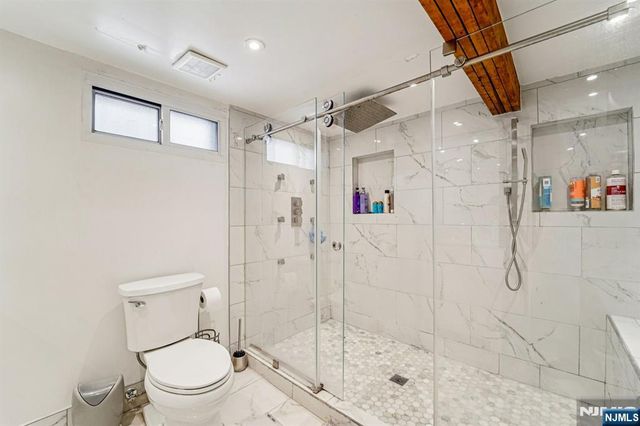 470 Capitol Road, New Milford, NJ 07646