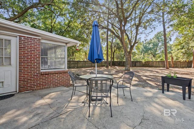 6267 Hilltop Road, Pensacola, FL 32504