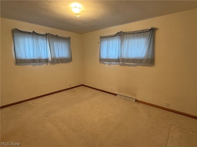 329 N Forest Avenue, Steubenville, OH 43952