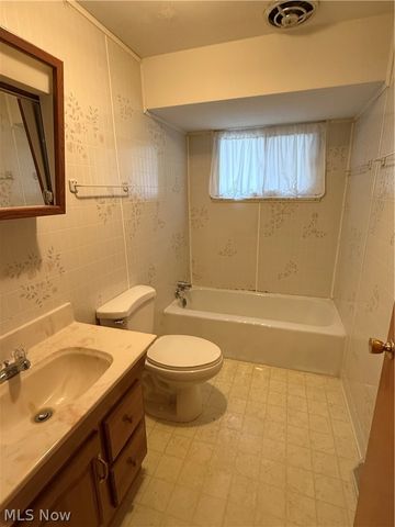 329 N Forest Avenue, Steubenville, OH 43952