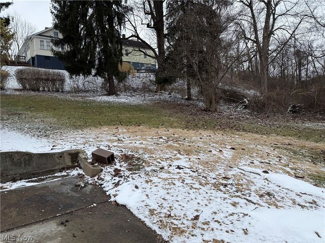 329 N Forest Avenue, Steubenville, OH 43952