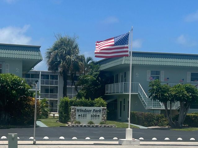 121 Wettaw Lane 214, North Palm Beach, FL 33408