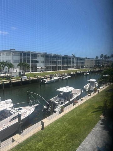 121 Wettaw Lane 214, North Palm Beach, FL 33408