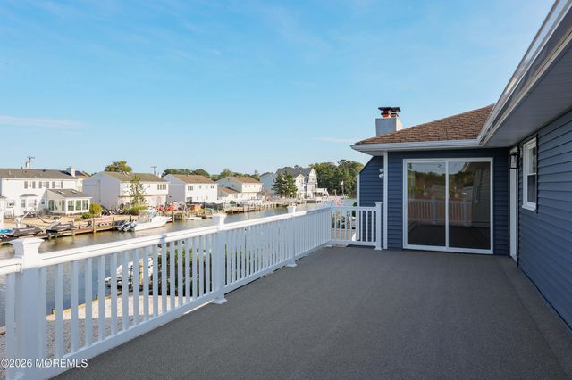 19 Acapulco Drive, Brick, NJ 08723