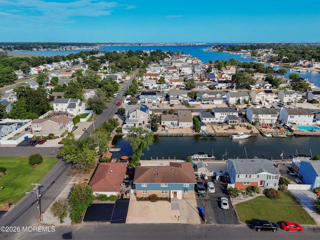 19 Acapulco Drive, Brick, NJ 08723