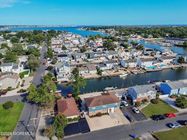 19 Acapulco Drive, Brick, NJ 08723