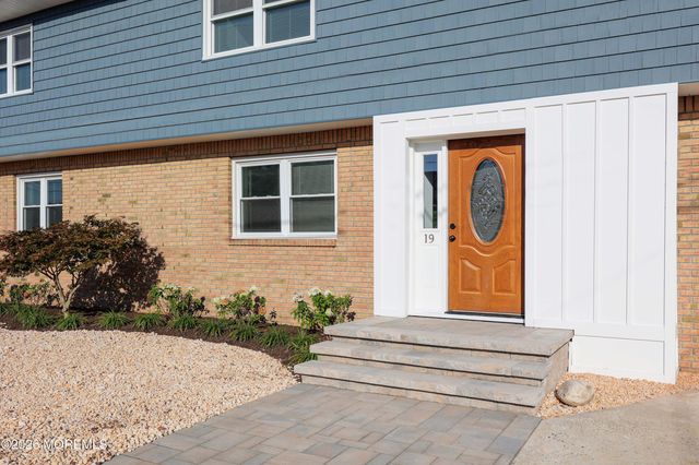 19 Acapulco Drive, Brick, NJ 08723
