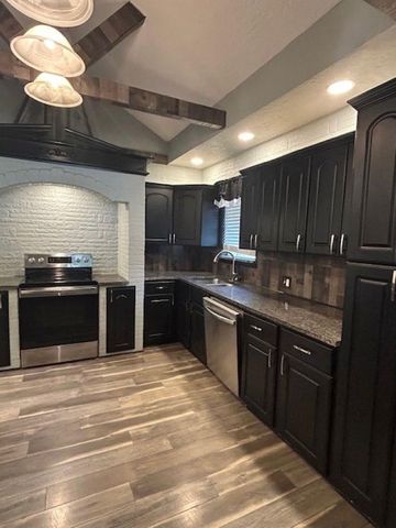 714 NW Euclid, Lawton, OK 73507