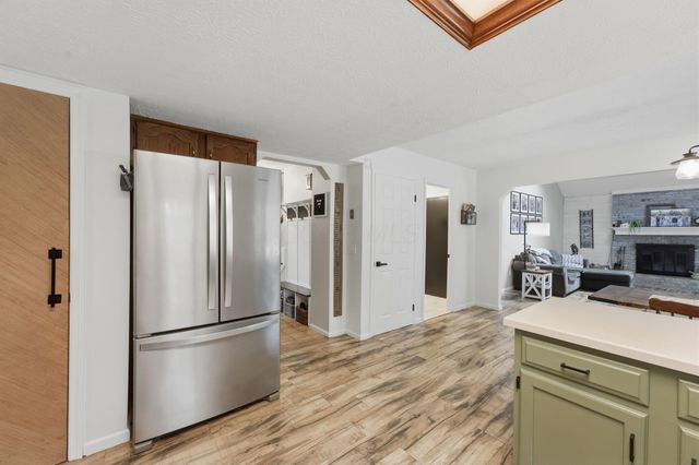 9955 Hounsdale Drive, Pickerington, OH 43147