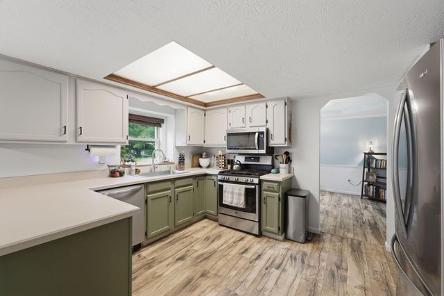 9955 Hounsdale Drive, Pickerington, OH 43147